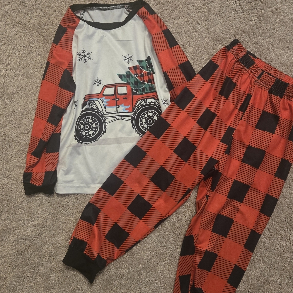SHEIN Red and Black Checkered Kids Pajama Set